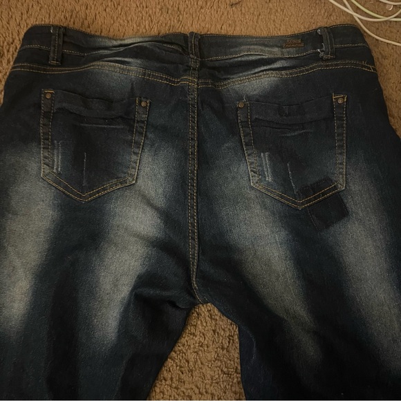 Patched Denim Jeans - Picture 6 of 7
